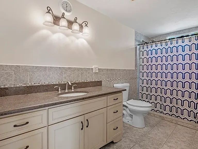 20 Holbrook Ave #1 — Photo 12