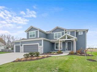 16988 S Hunter St, Olathe, KS 66062