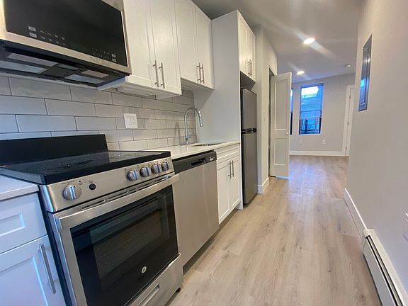 2nd image of 7 Myrtle St APT 10