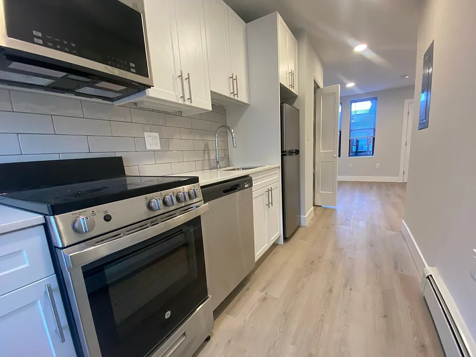 44 Joy St #9