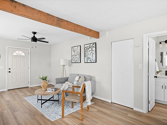 4th image of 5922B Lauretta St #0