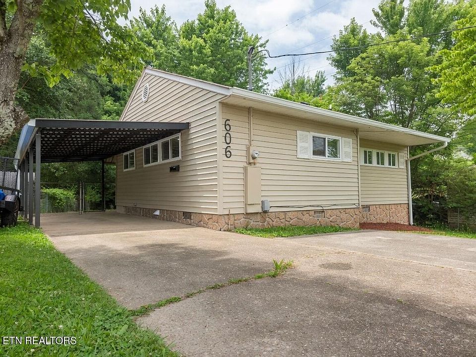 1st image of 606 W Outer Dr