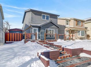 132 E Erin Grove Close SE, Calgary, AB T2B 2T4