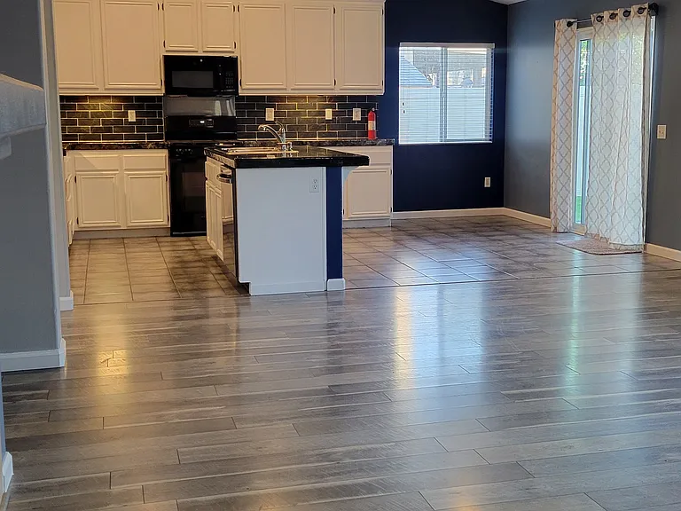 32850 Sandalwood Ln — Photo 17