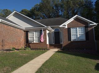 8114 Meadowlake Village Dr, Northport, AL 35473