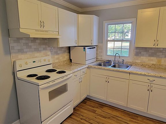 4th image of 614 E Lee Ave