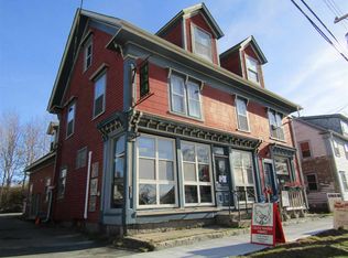138 Water St, Shelburne, NS B0T1W0