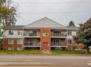 600 W Michigan Ave #11, Paw Paw, MI 49079
