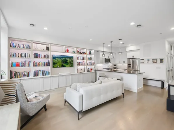 72 Essex St APT 4, Jersey City, NJ 07302