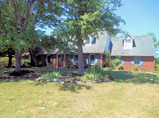 740 Montvue Dr, Kingston, TN 37763