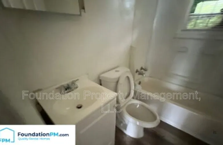 1277 Airways Blvd #2 — Photo 9