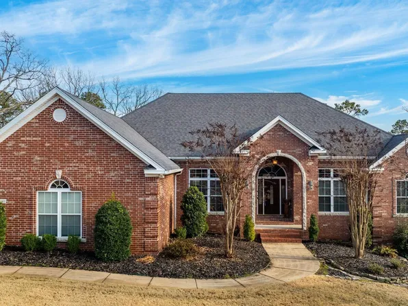 103 Cherokee Dr, Maumelle, AR 72113