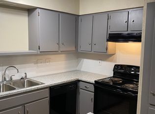 310 E Denton Dr, Euless, TX 76039