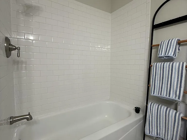 109 Redbud Cir — Photo 15