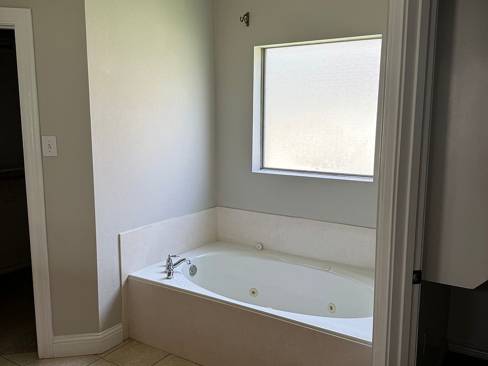 1st image of 12049 Cypress Ridge Dr