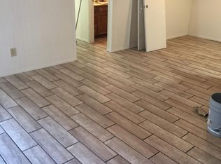 609 NW Renfro St, Burleson, TX 76028