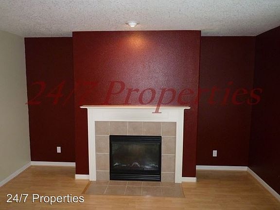 4th image of 2943 NE Lange Ct