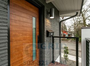 630-636 2nd St #632, Lake Oswego, OR 97034