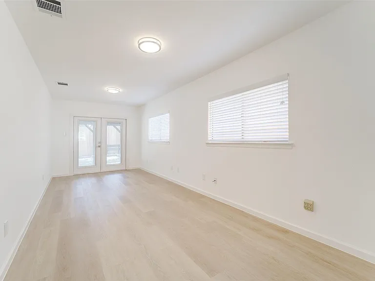 12815 Carrera Dr — Photo 15