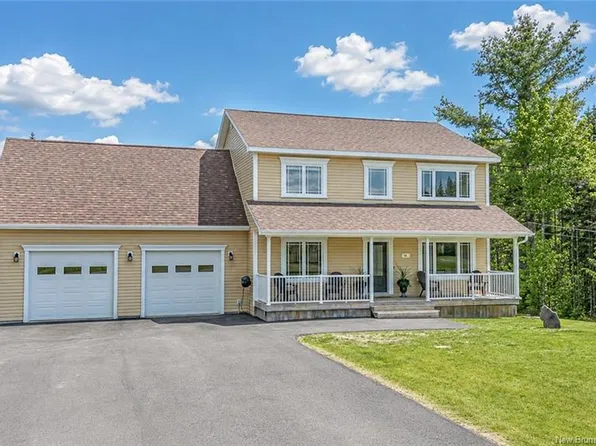 61 Butternut Ln, Maugerville, NB E3A 0Z5