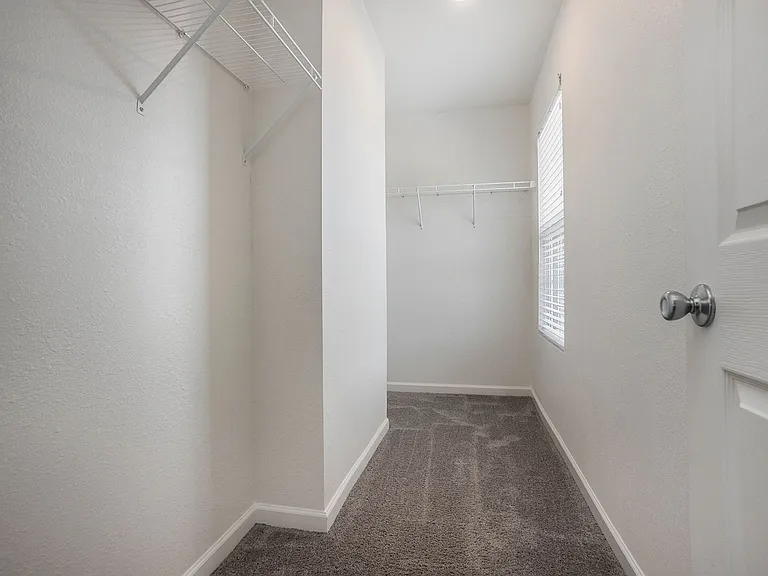 5643 Claremount St — Photo 16