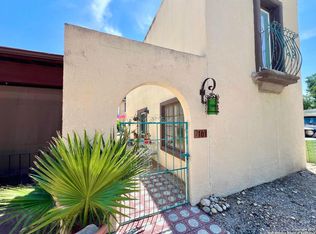 161 Avenida Juarez Rd, Brackettville, TX 78832