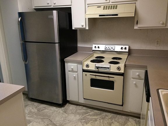 5th image of 13759 NE 69th St APT 663