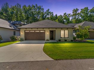 2031 Ottawa Beach Rd, Holland, MI