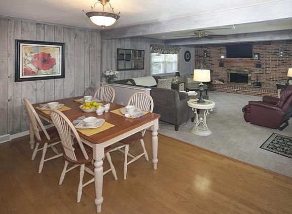 Open Floor Plan between Kitchen and Family Room
