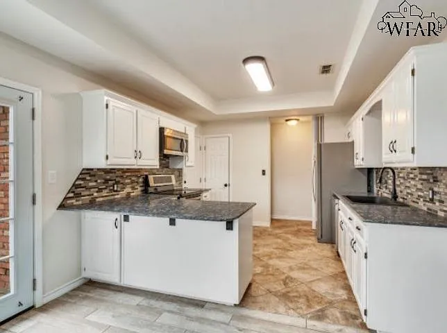 3037 Cunningham Dr — Photo 7