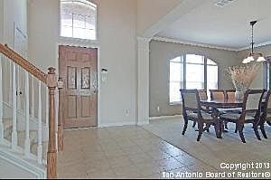 5th image of 1402 Knights Cross Dr