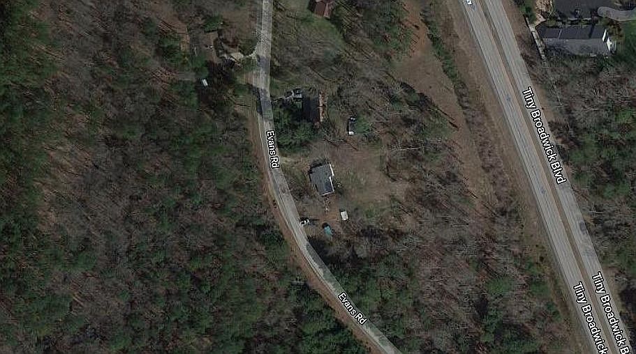 2nd image of 345 Evans Rd