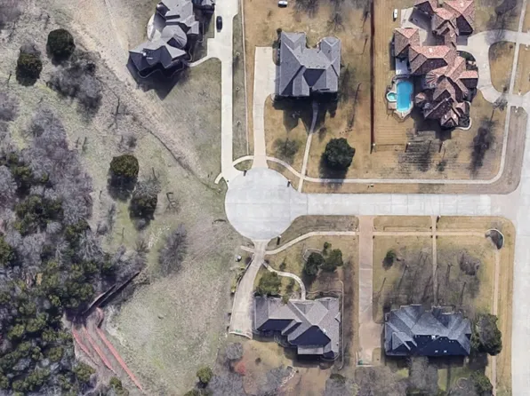 2102 Holly Ridge Ct, Cedar Hill, TX 75104