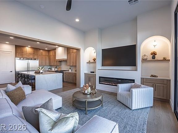4th image of 11305 Altura Vista Dr
