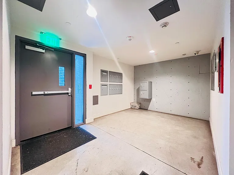 4814 Oakwood Ave #10 — Photo 17