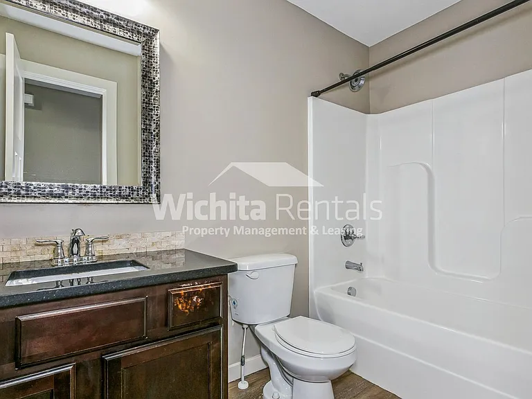 146 N Jackson Heights Ct — Photo 10