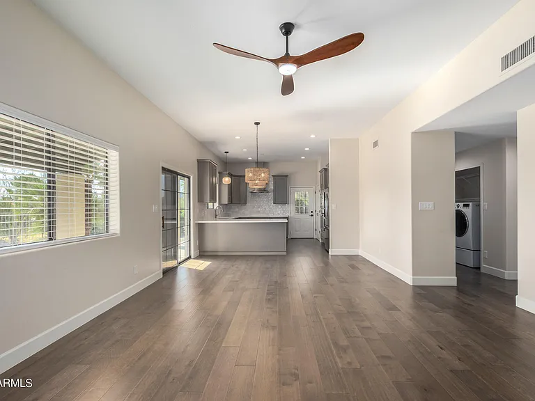 4226 E Onyx Ave — Photo 9