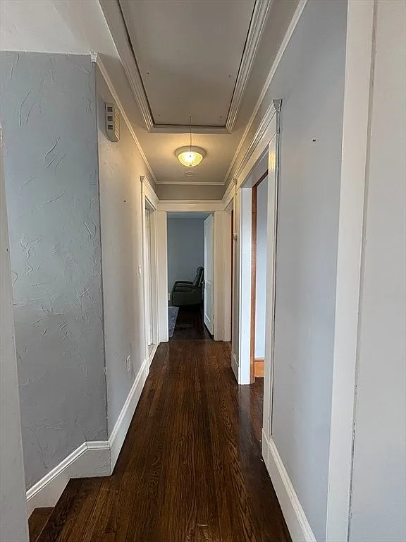 3 bed, 999 sqft, $2,950 — Photo 2