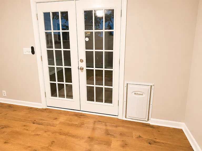 501 W Franklin St — Photo 17