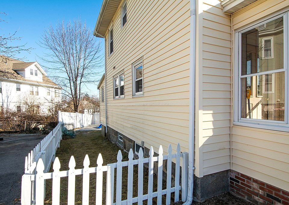 28 Bedford St, Quincy, MA 02169 Zillow