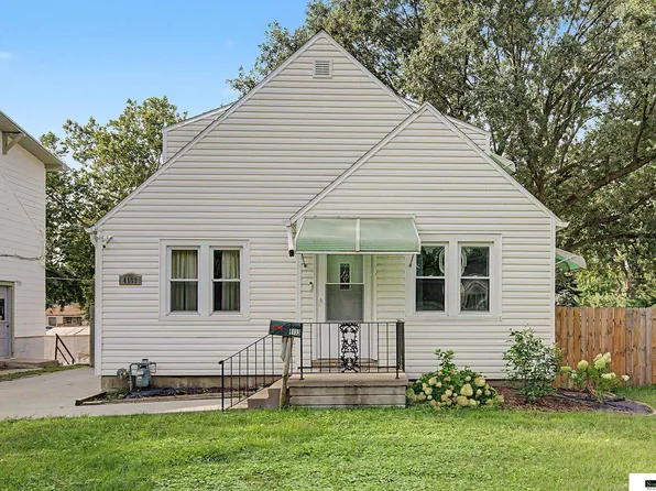 4133 Randolph St, Lincoln, NE 68510