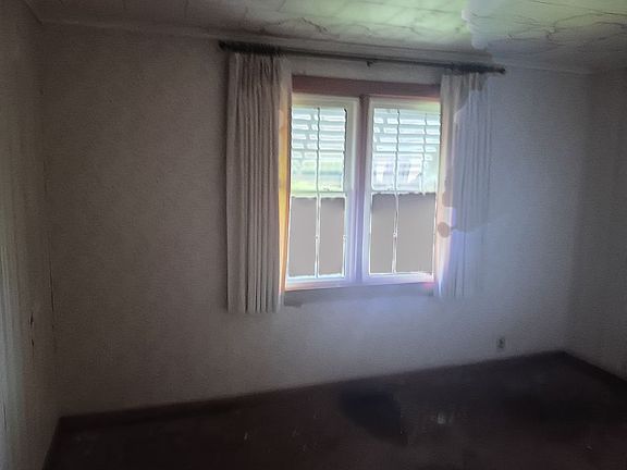 4th image of 21685 N 1750 East Rd