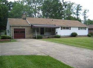 3349 Decamp Rd, Youngstown, OH 44511