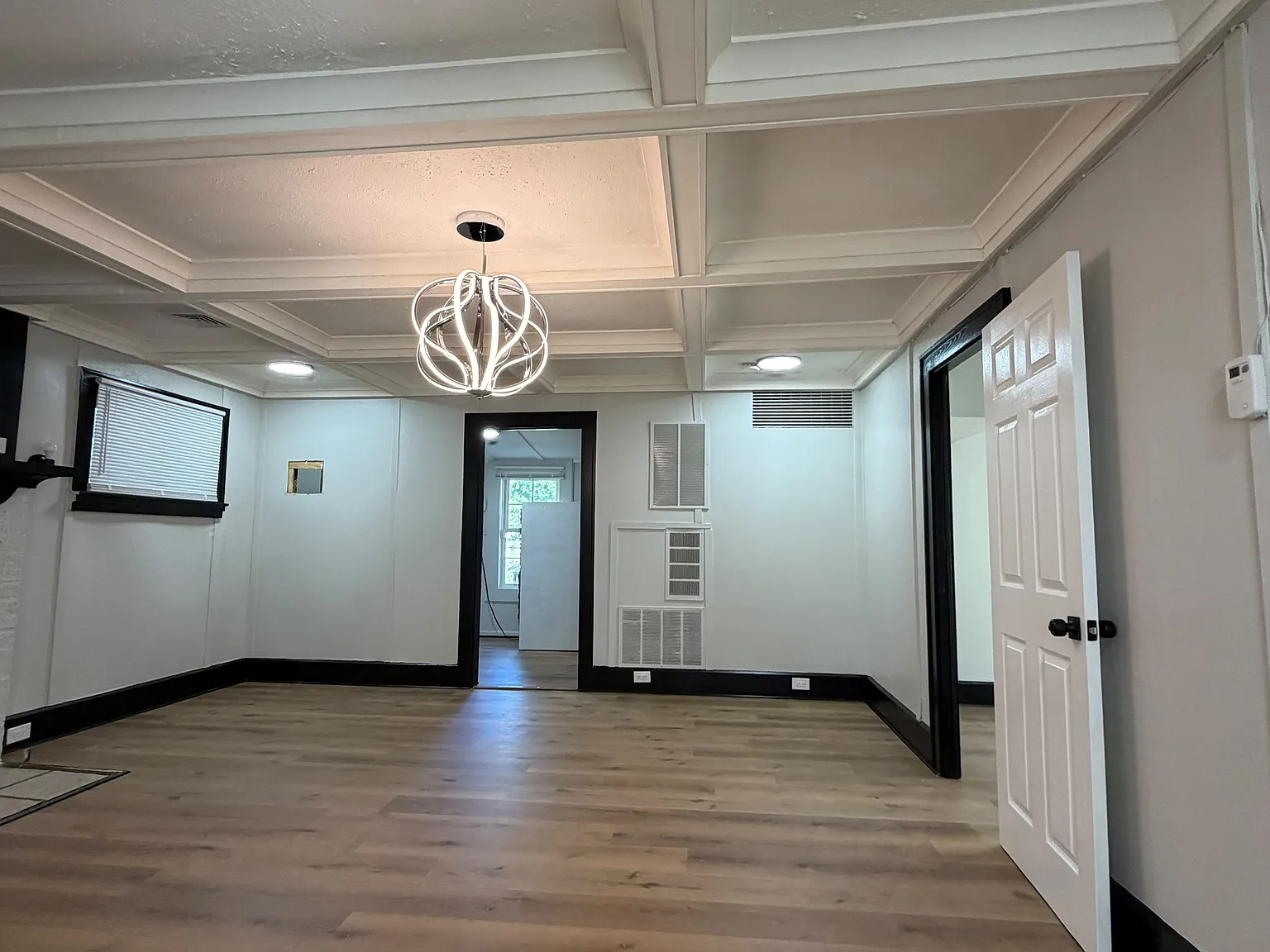 2 bed, $1,350 — Photo 4
