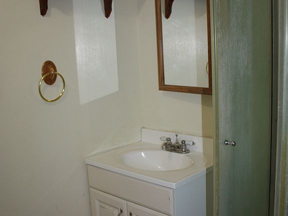 5th image of 11561 Mac St