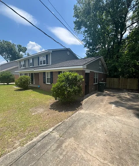 2290 Friar Rd — Photo 2