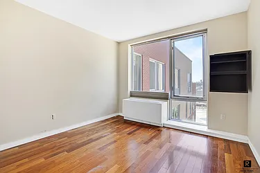Rented by R New York