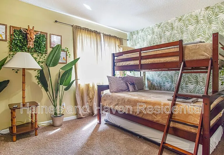 403 Corvina Dr — Photo 55