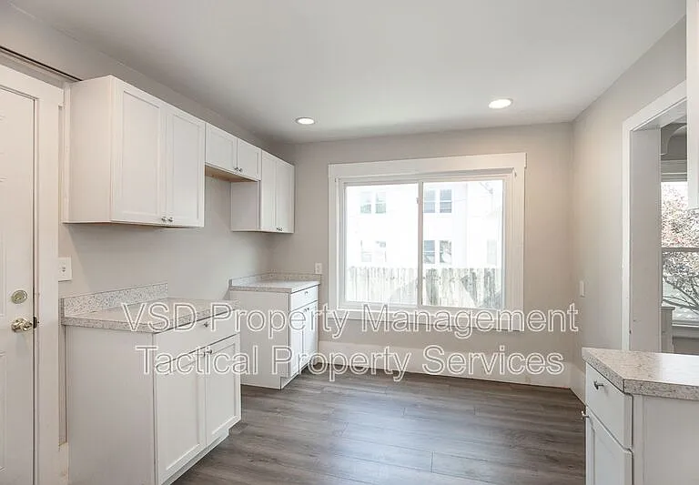 3692 E 147th St #DOWN — Photo 17