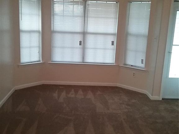 2nd image of 3204 Herbert Dr